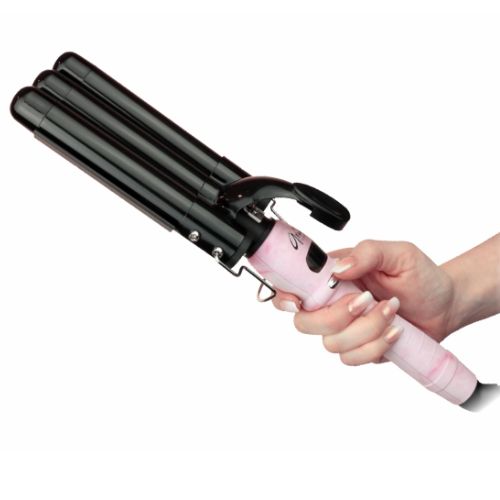 Le fer à boucler Babe waver de trois cylindres crée des ondulations très souple, volumineuse et de longue tenue, et ce sans frisottis.