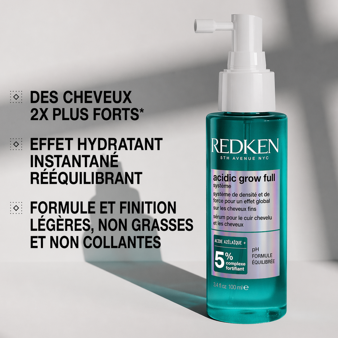 Sérum densifiant cuir chevelu Redken Acidic Grow Full en flacon turquoise avec pompe blanche, posé sur fond clair avec ombre, mettant en avant une formule légère hydratante pour cheveux fins.