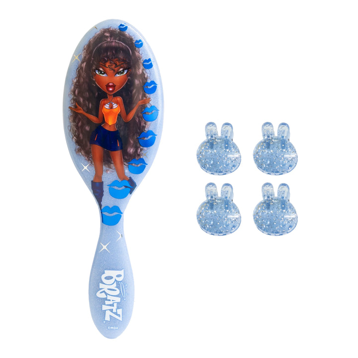 Brosse démêlante Wet Brush Bratz Sasha bleue avec 4 mini pinces à cheveux, présentée dans son emballage violet.