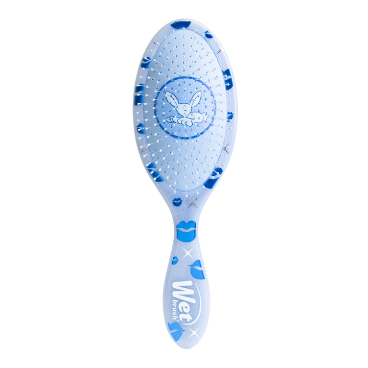 Brosse Wet Brush Bratz Sasha vue côté picots souples, finition bleu clair avec motifs lèvres et logo Wet Brush.