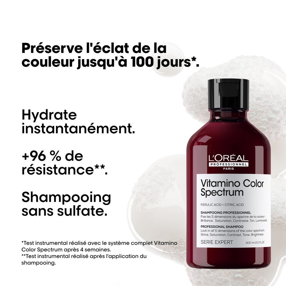 Shampoing sans sulfate Vitamino Color Spectrum L’Oréal Professionnel 300 ml, flacon bordeaux à bouchon noir, avec bienfaits pour cheveux colorés.
