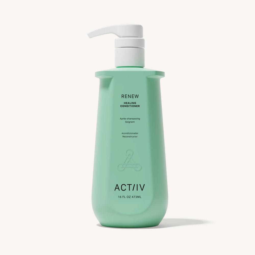 Après-shampoing ACT/IV Renew Healing Conditioner en flacon vert pastel avec pompe blanche, format 473 ml, présenté sur fond blanc minimaliste, soin capillaire réparateur et hydratant.