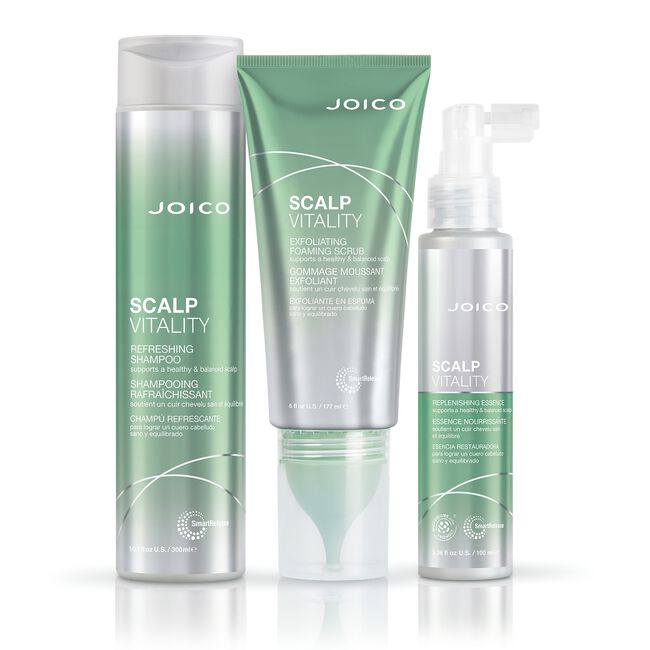 Trio de produits Joico Scalp Vitality : shampooing rafraîchissant, gommage moussant exfoliant et essence nourrissante, tous dans des emballages vert et argent.